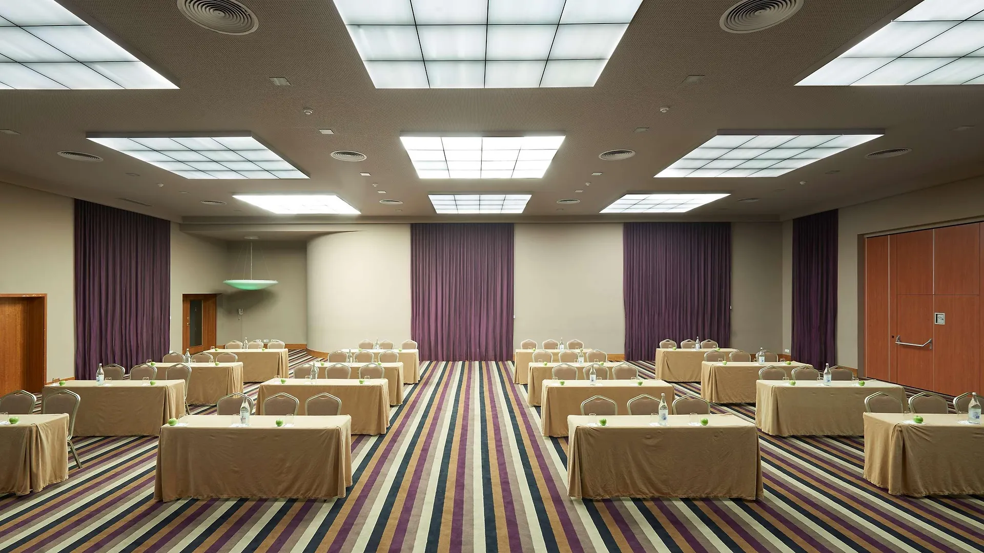 Hotel Melia Madeira Mare Funchal  5*, Funchal (Madeira) Portugal