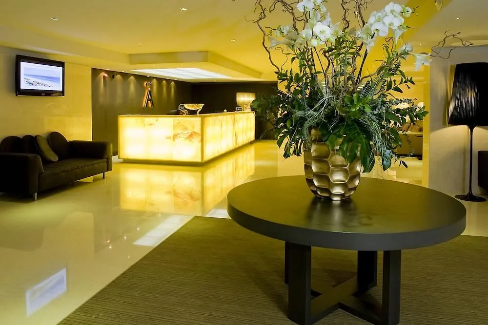 Отель Melia Madeira Mare Фуншал
