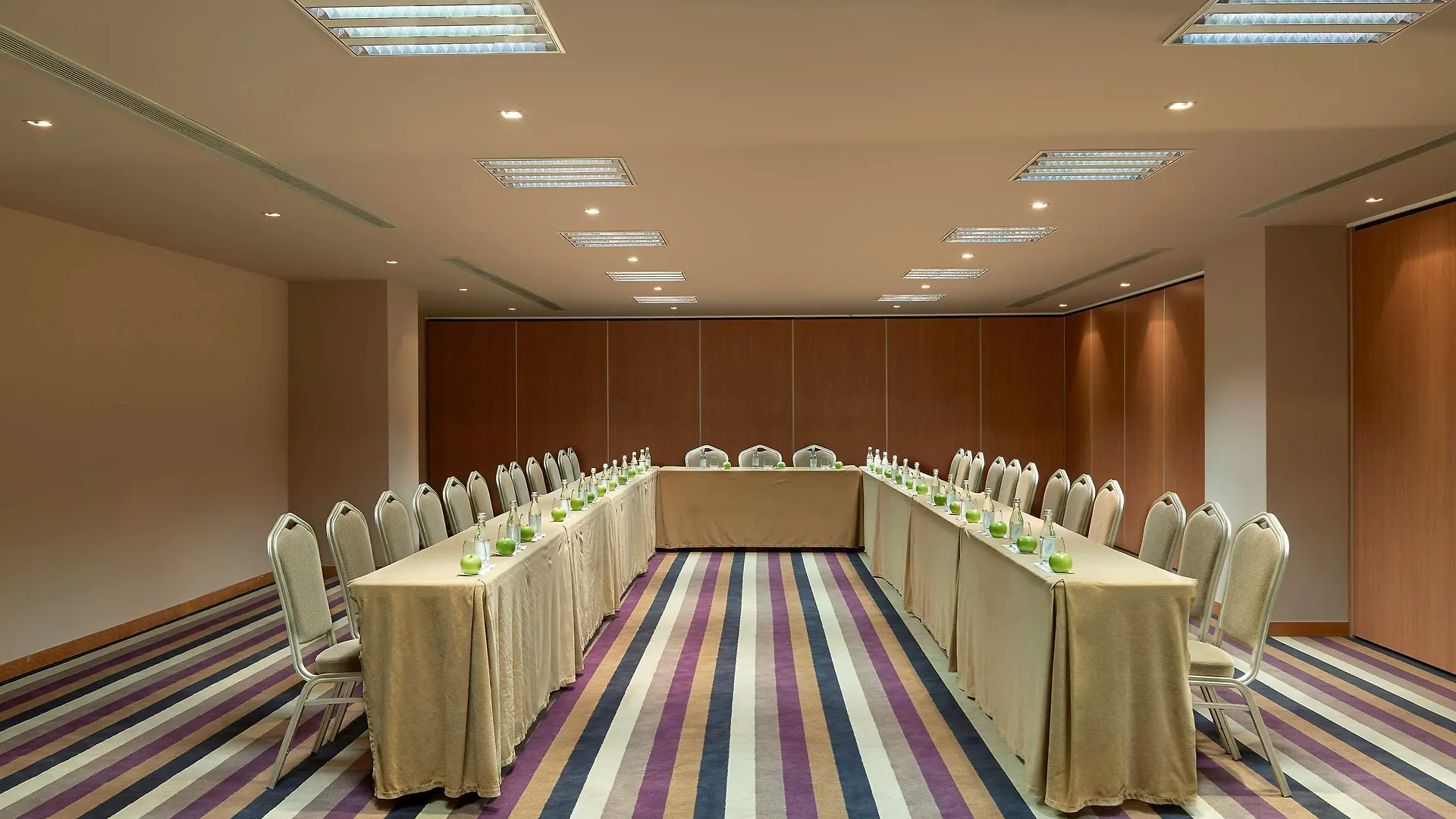 Отель Melia Madeira Mare Фуншал