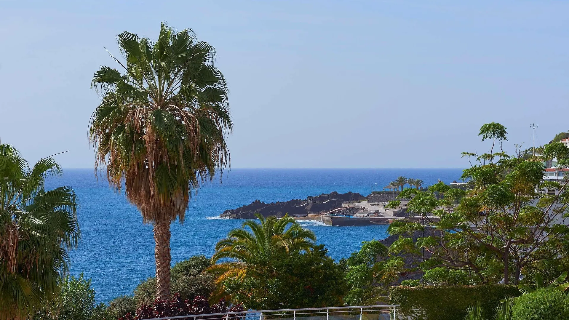 Отель Melia Madeira Mare Фуншал